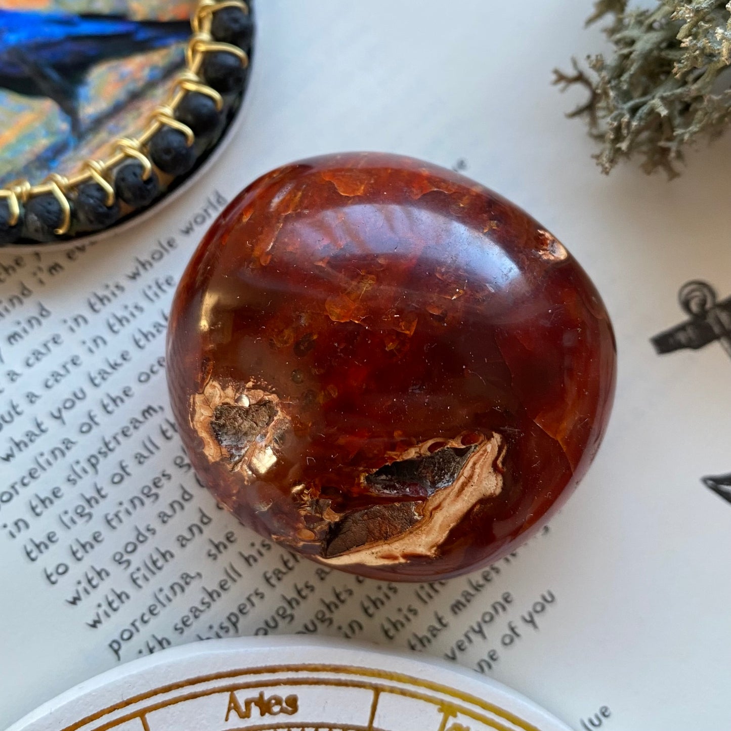 Karneoli 4cm, kämmenkivi