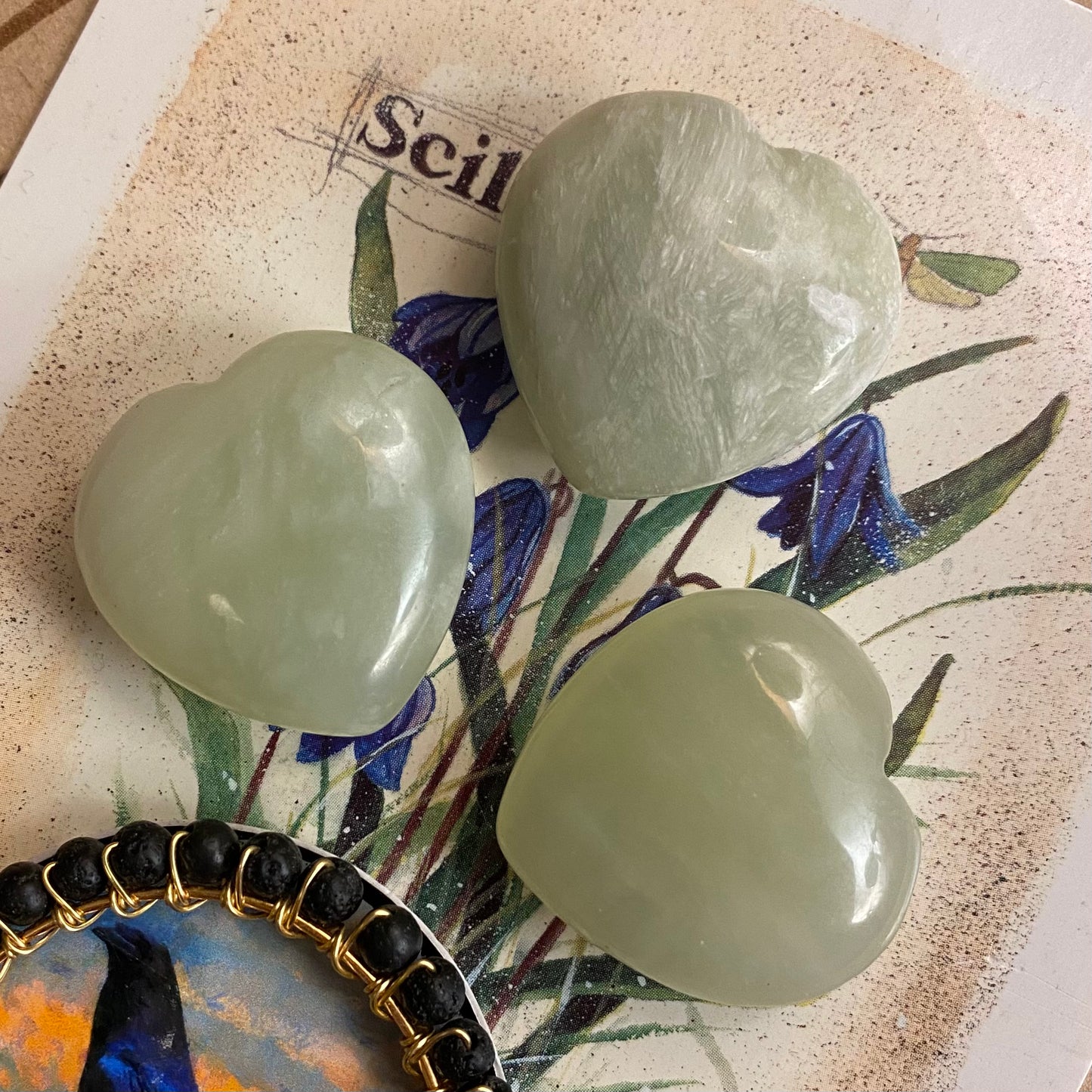 Serpentiini jade sydän 🤍 3cm ALE -40%