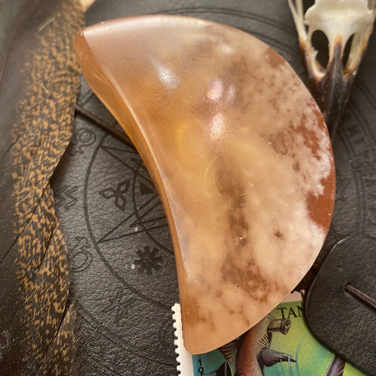 Hunajakalsiitti kuu 6,8cm