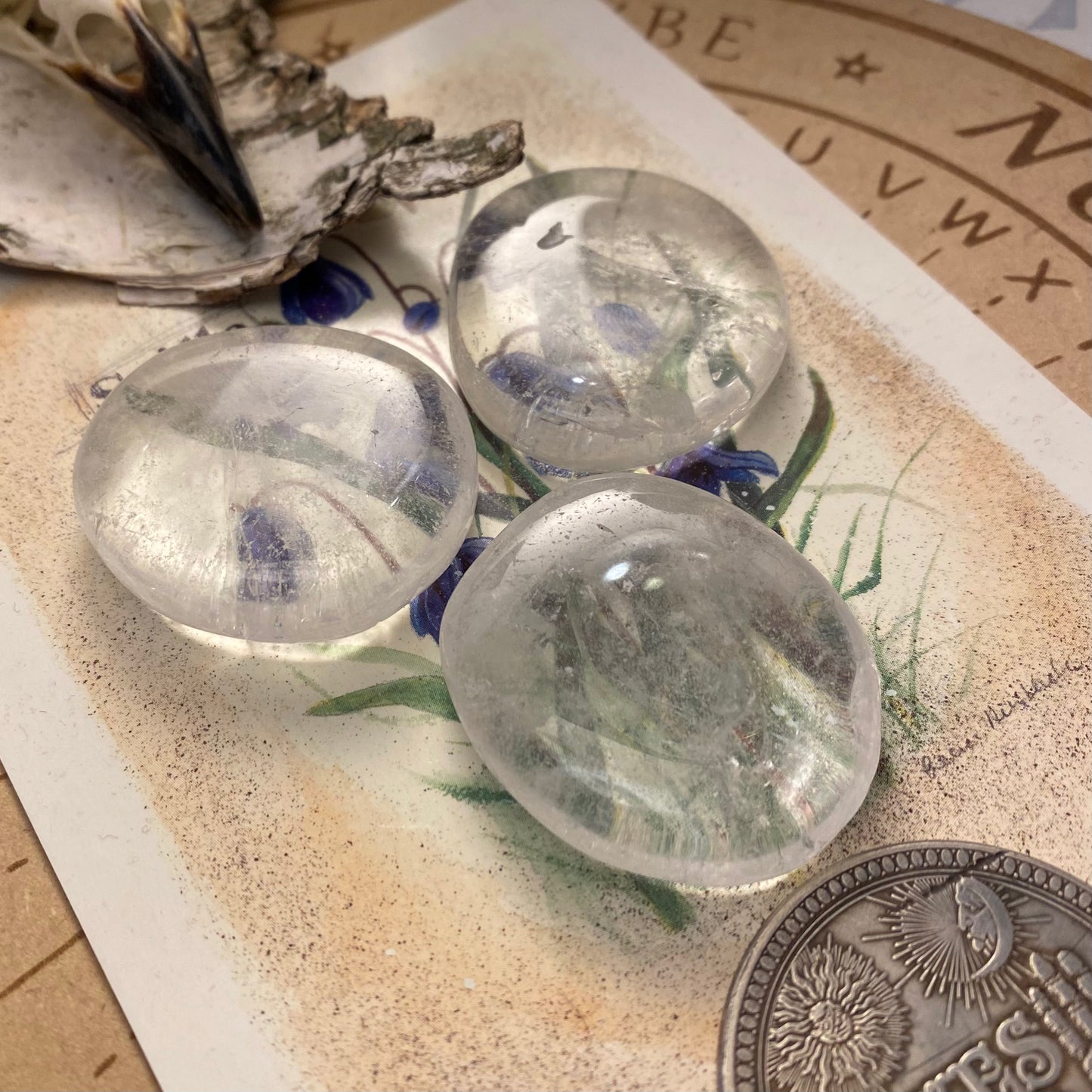 Vuorikristalli, litteä ~4cm