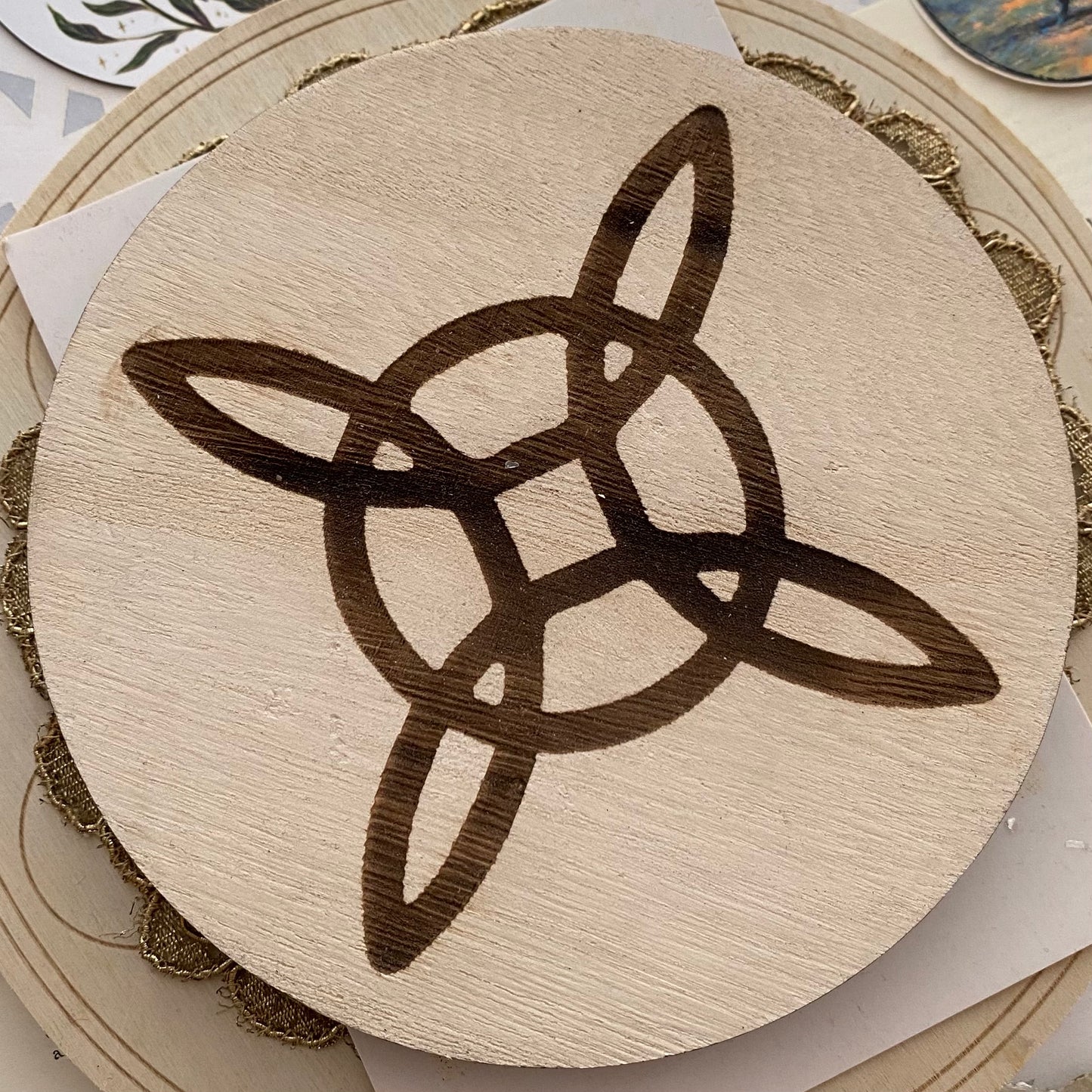 Noidansolmu alusta 13cm