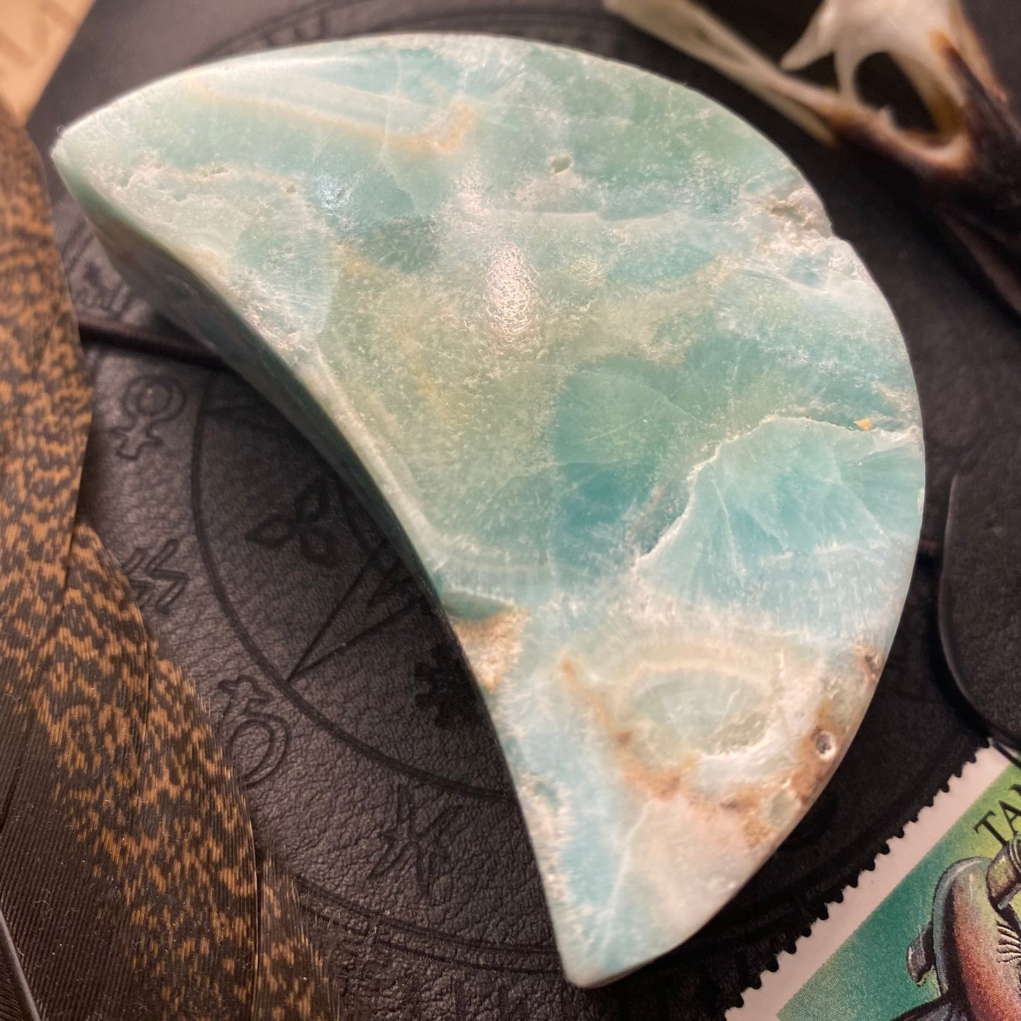 Karibian kalsiitti kuu 6,4cm