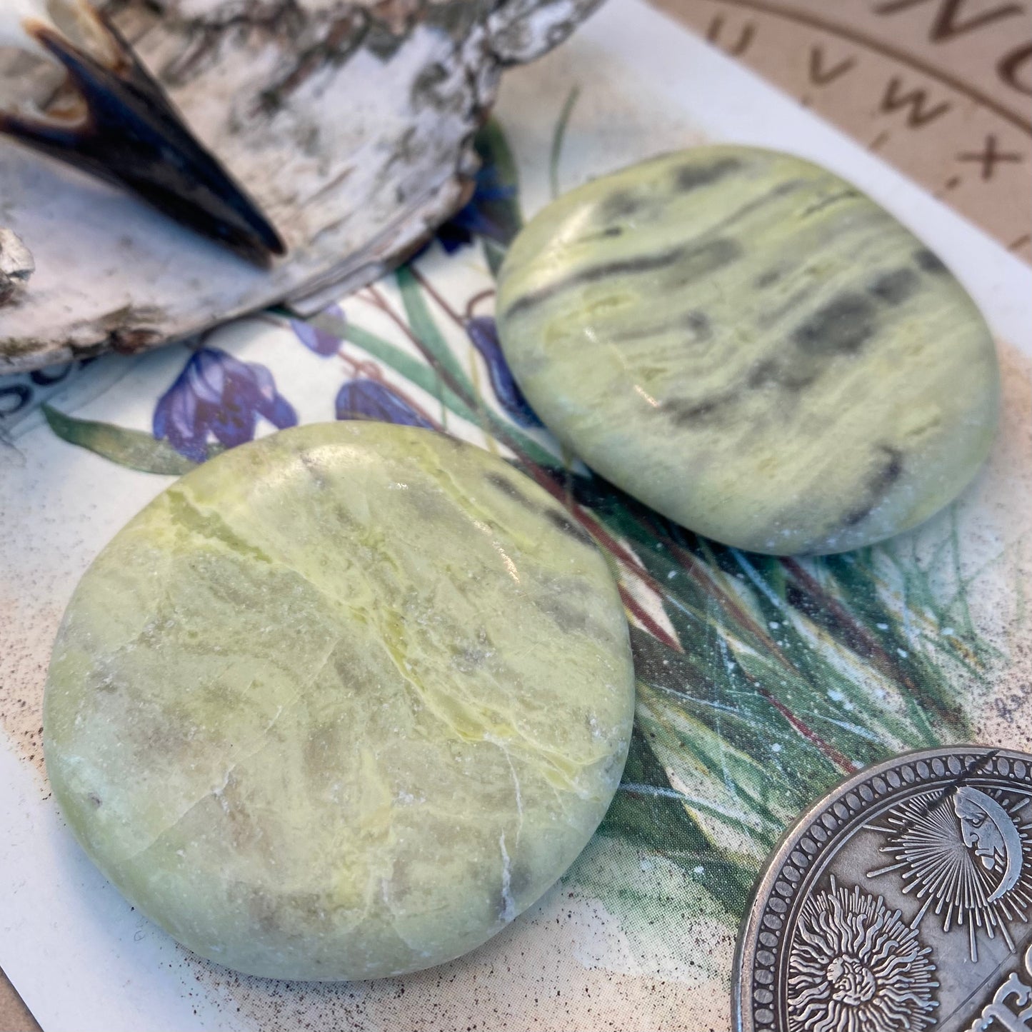 Serpentiini jade, pyöreä litteä ~4cm