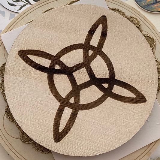 Noidansolmu alusta 13cm