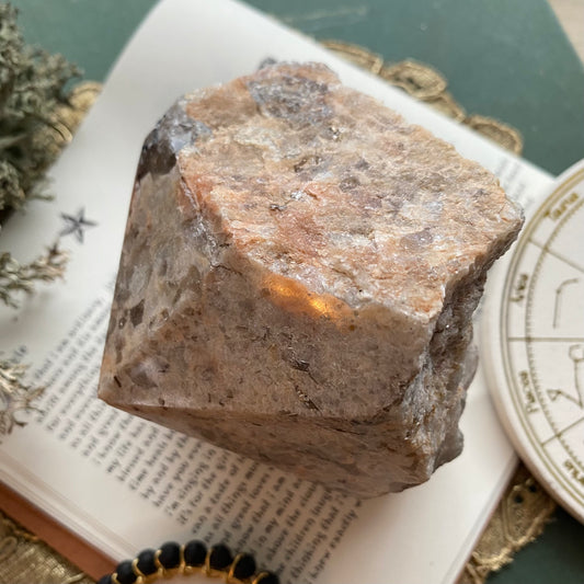 Persikka kuukivi kärki 5,5cm