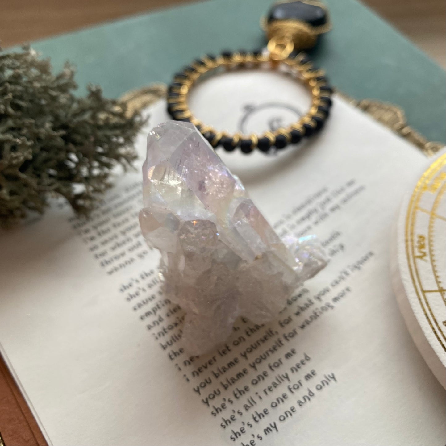 Aurakvartsi raakakivi 4,9cm