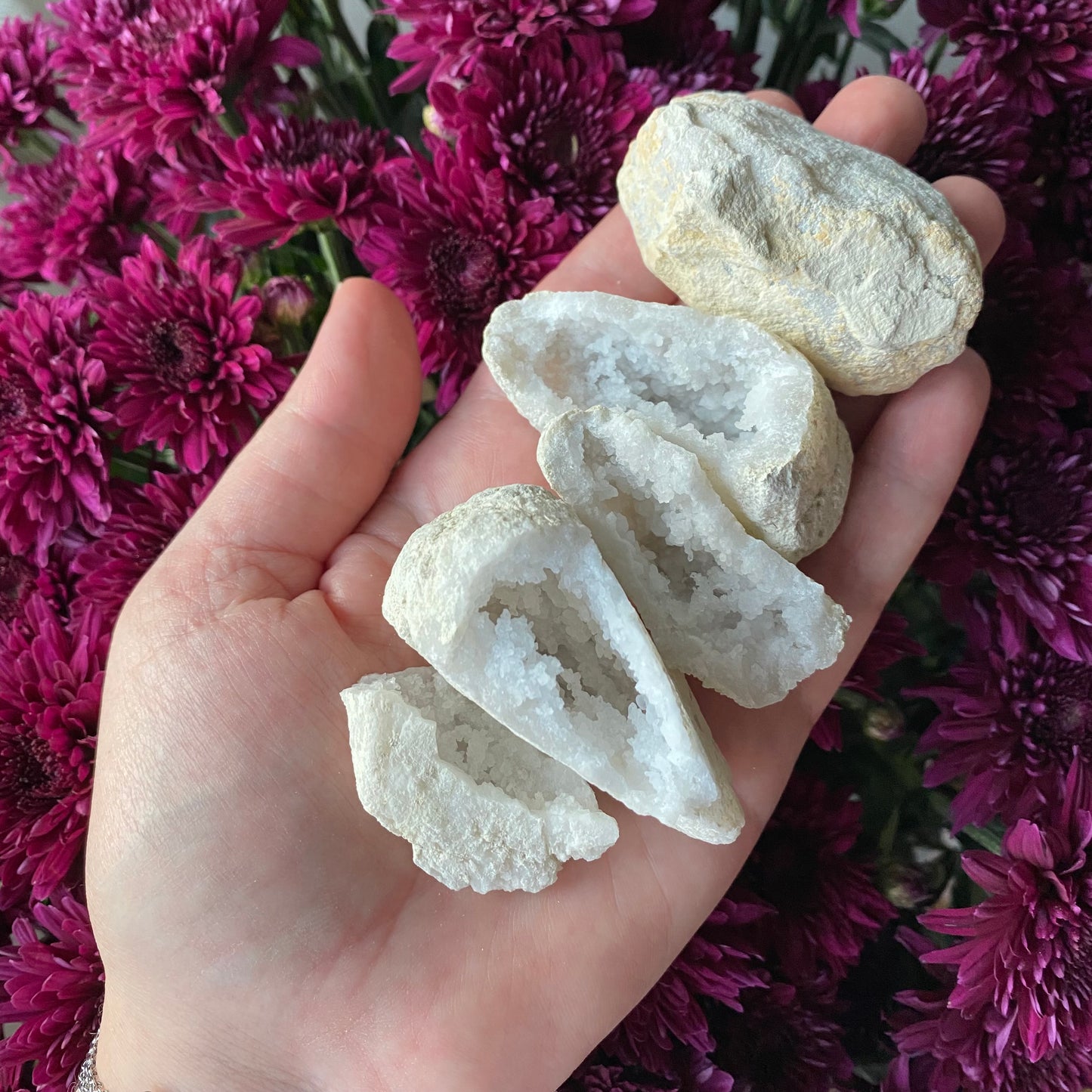 Kvartsi geodi kokonainen ~5,5cm ALE -40%
